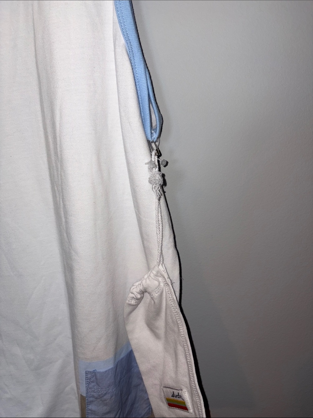 Women’s Light Blue-Trim White Tank Top Medium - Picture 5 of 6